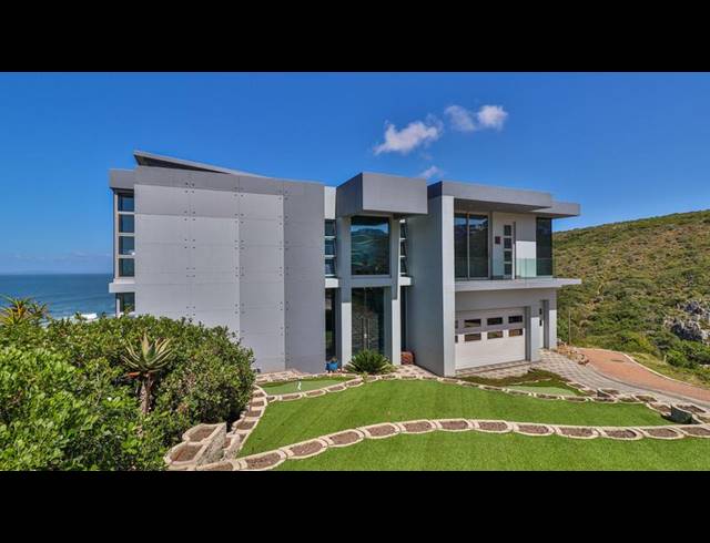 4 BEDROOM HOUSE FOR SALE IN PINNACLE POINT GOLF ESTATE